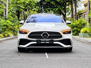 C300