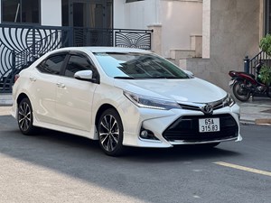Corolla Altis