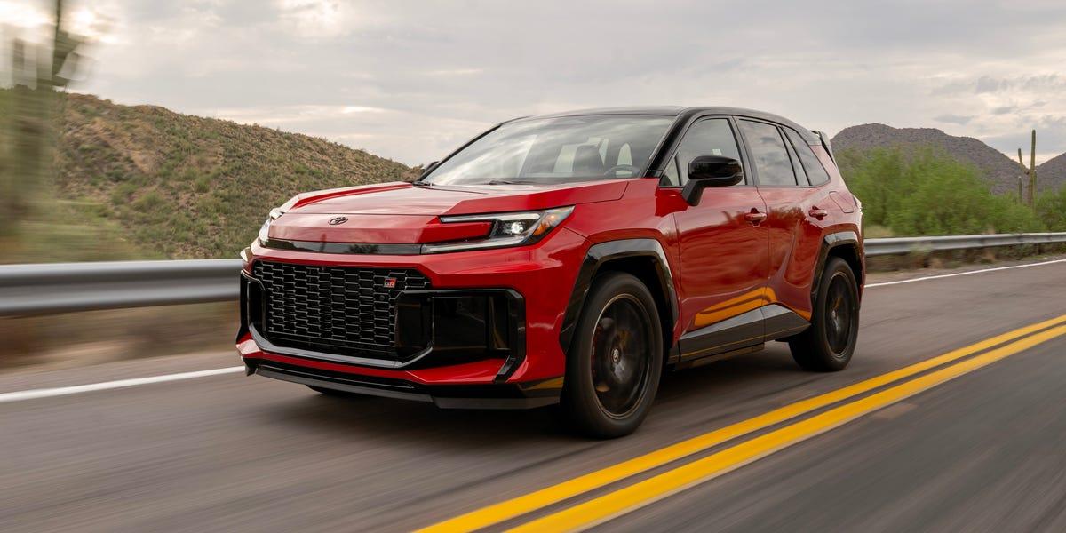 Toyota triệu hồi khoảng 31.000 RAV4 PHEV 2026 tại Mỹ