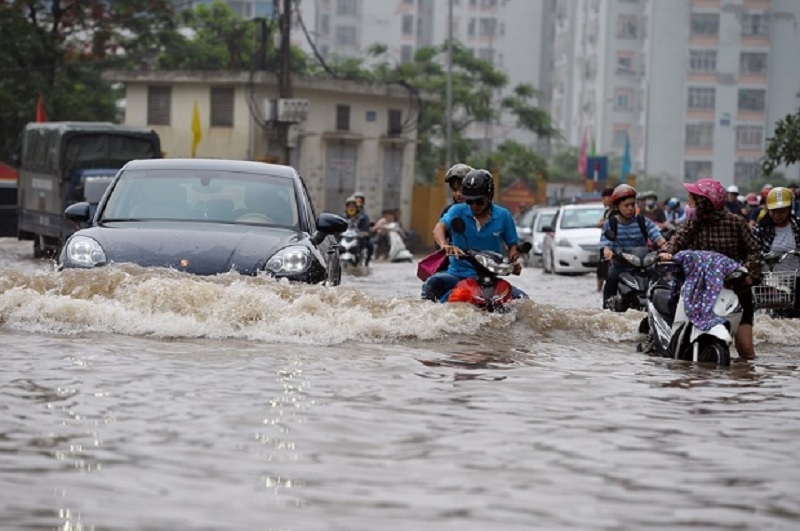 Ô tô – xe máy ngập nước hư hỏng như thế nào?