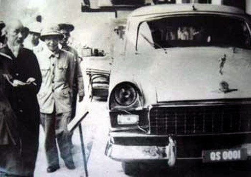 Chiếc ô tô đầu tiên do Việt Nam sản xuất