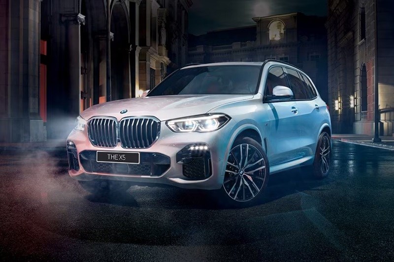 BMW X5 giảm giá bán