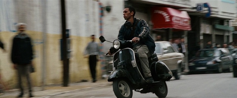 xe-Vespa-PX-trong-phim-The-Bourne-Ultimatum-2007