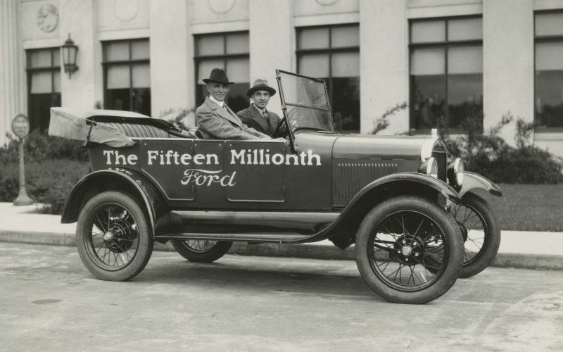 Huyền thoại ô tô Mỹ Henry Ford